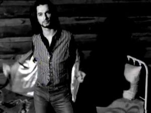 Depeche Mode – I Feel You